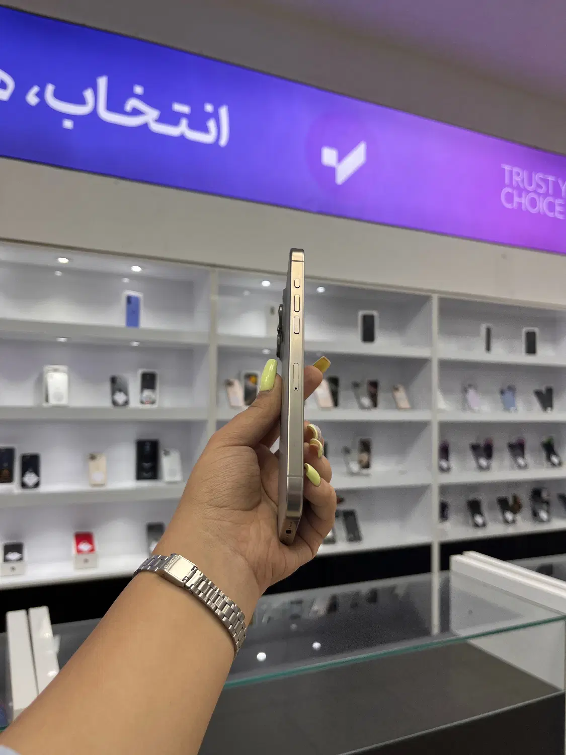 آیفون ۱۵ پرو مکس تولید محتوا|موبایل|اصفهان, گلزار|دیوار