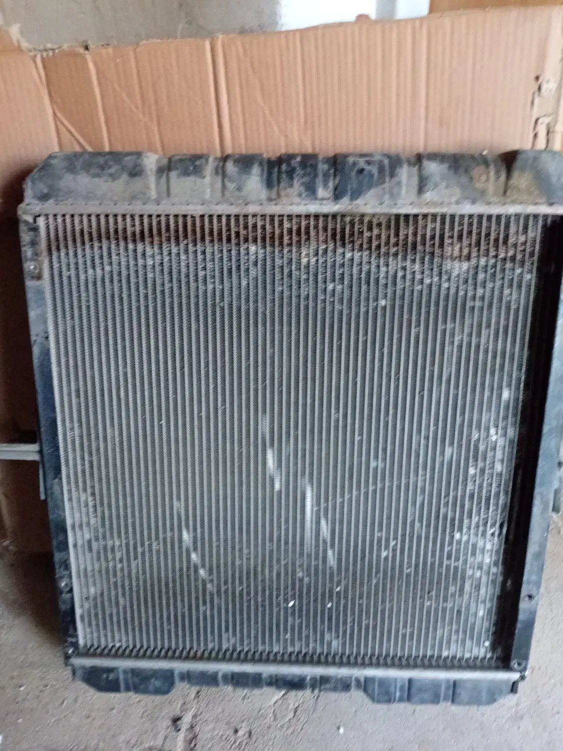 لاستیک بارز سایز ۳۱۵،۲۲.۵ همراه رادیاتور آب الوند|قطعات یدکی و لوازم جانبی|دیواندره, |دیوار