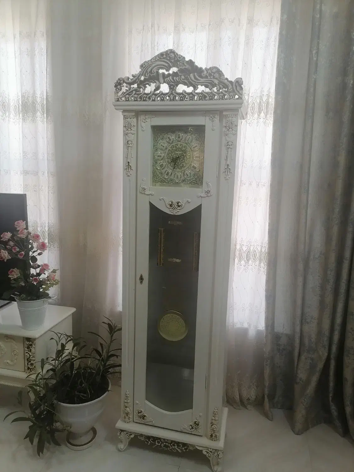 دوعدد ساعت ایستاده|ساعت دیواری و تزئینی|صدرا-فارس, فاز ۲|دیوار