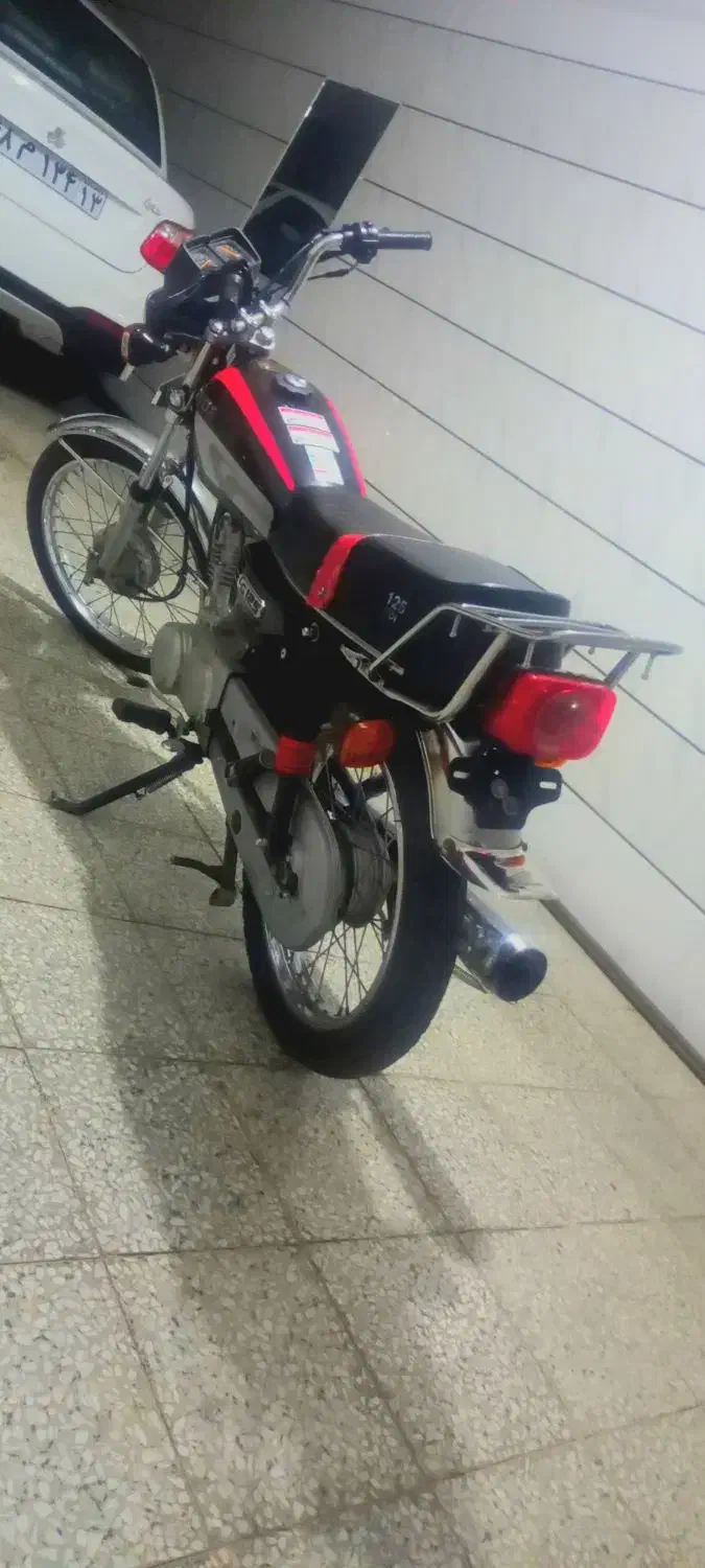 هندا 125|موتورسیکلت|کوهپایه, |دیوار