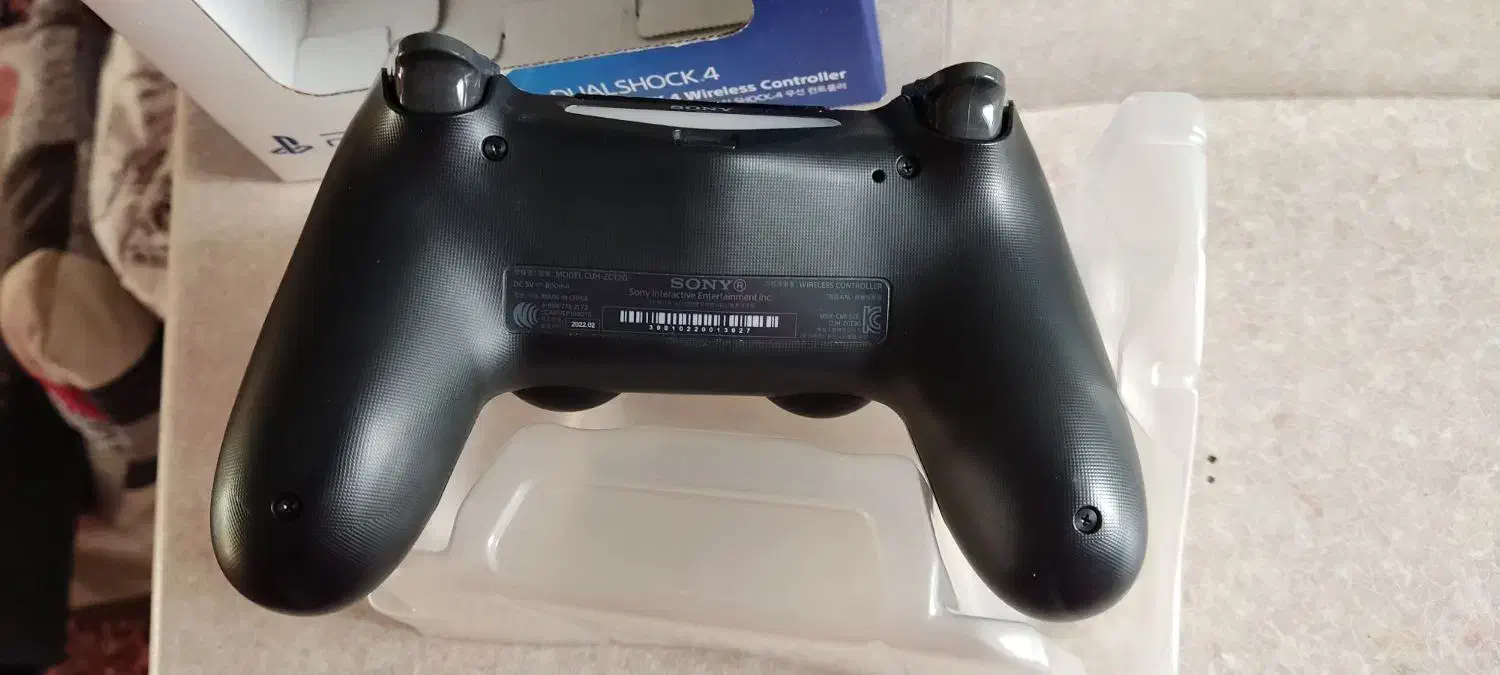 دسته پی ای فور اورجینال تمیز کم کار کرد|کنسول، بازی ویدئویی و آنلاین|تبریز, |دیوار