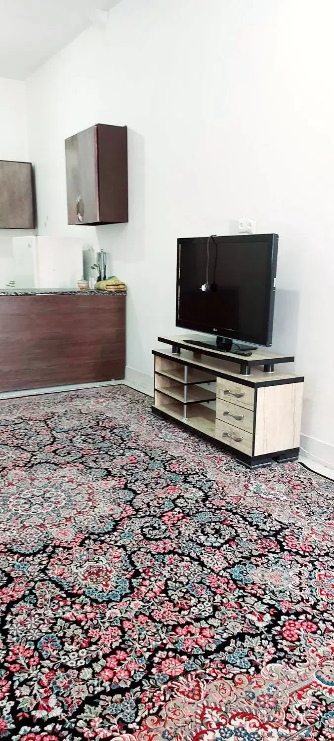 سوئیت روزانه ، هفتگی ،|اجارهٔ کوتاهمدت آپارتمان و سوئیت|سیرجان, |دیوار