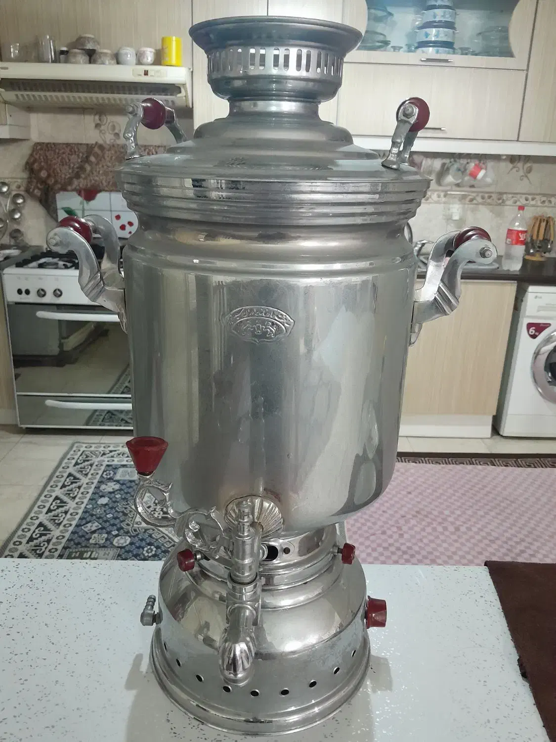 سماور بزرگ قدیمی|سماور، چایساز، قهوهساز|گرگان, |دیوار