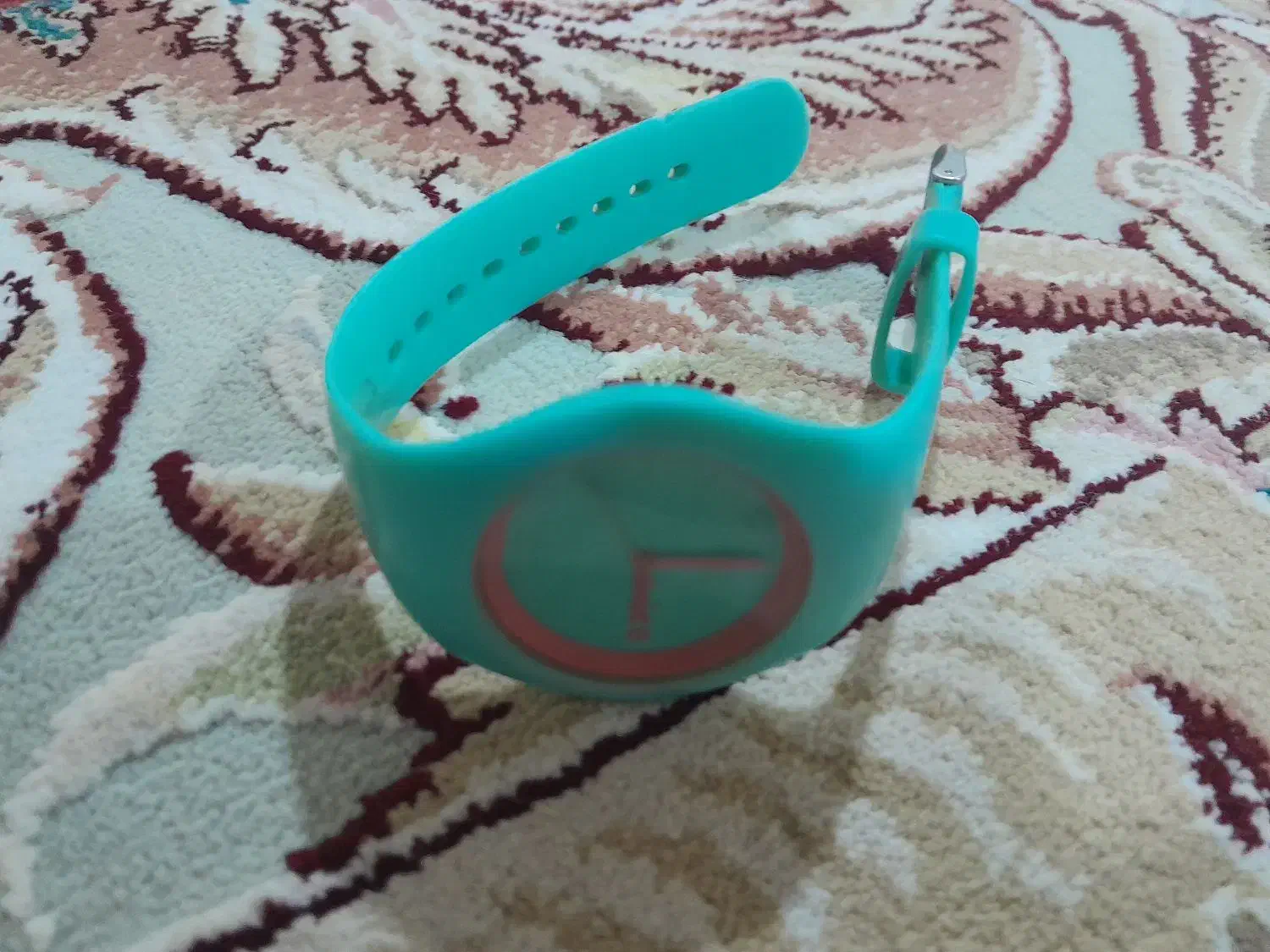 ساعت مچی|ساعت|اشترینان, |دیوار