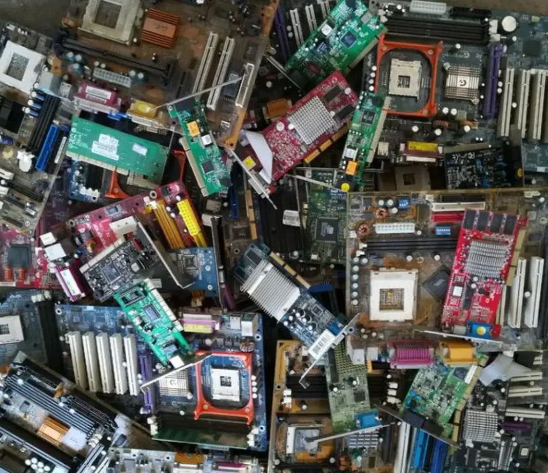 مرکز ضایعات کامپیوتر و موبایل|رایانه رومیزی|کامیاران, |دیوار