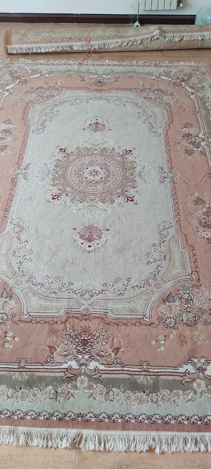 دو عدد فرش شش متری اصلی و با کیفیت|فرش|لاهیجان, گلستان|دیوار