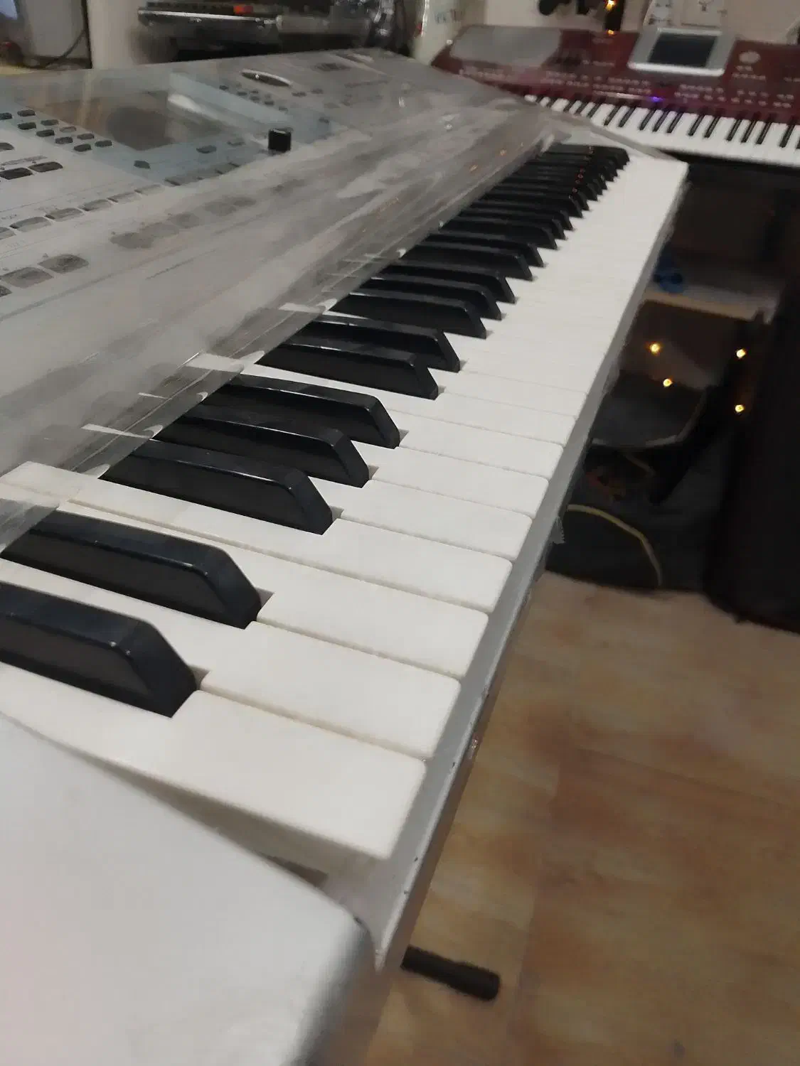 کیبورد|پیانو، کیبورد، آکاردئون|شیراز, کوشک میدان|دیوار