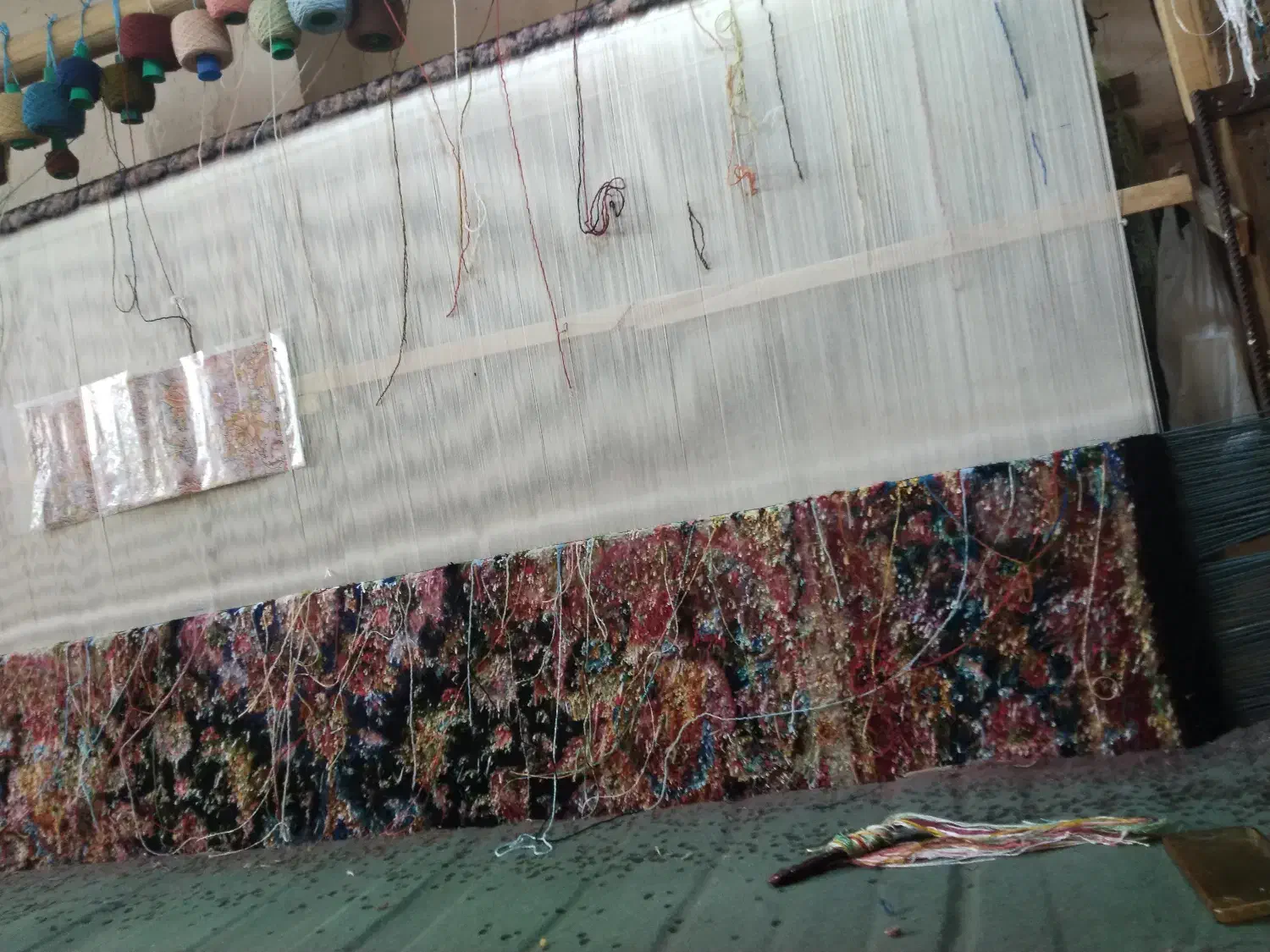 کارگر واستاد کاردر قالیبافی ۹۰۰۰۰۰۰گره درروز|استخدام هنری و رسانه|خوی, |دیوار