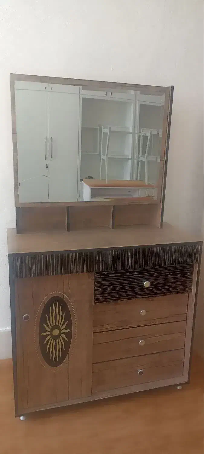 فروش میز آرایشی|جاکفشی، کمد، دراور|برازجان, |دیوار