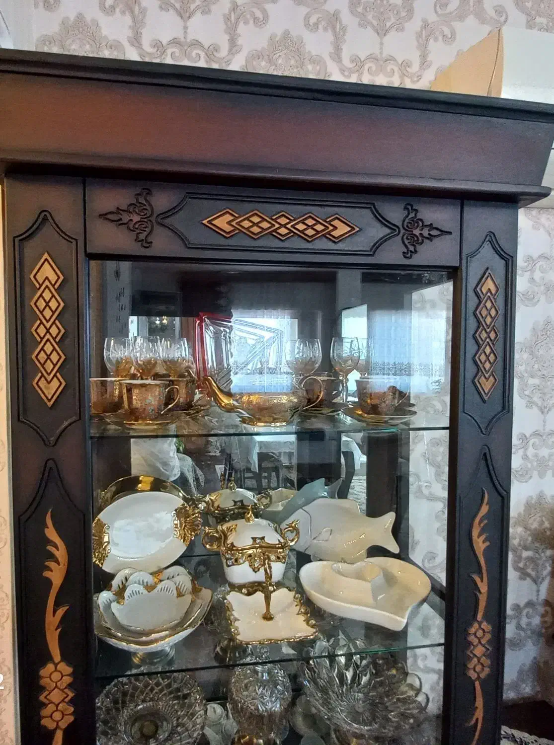 ویترین|بوفه، ویترین، کنسول|لاهیجان, قیام|دیوار