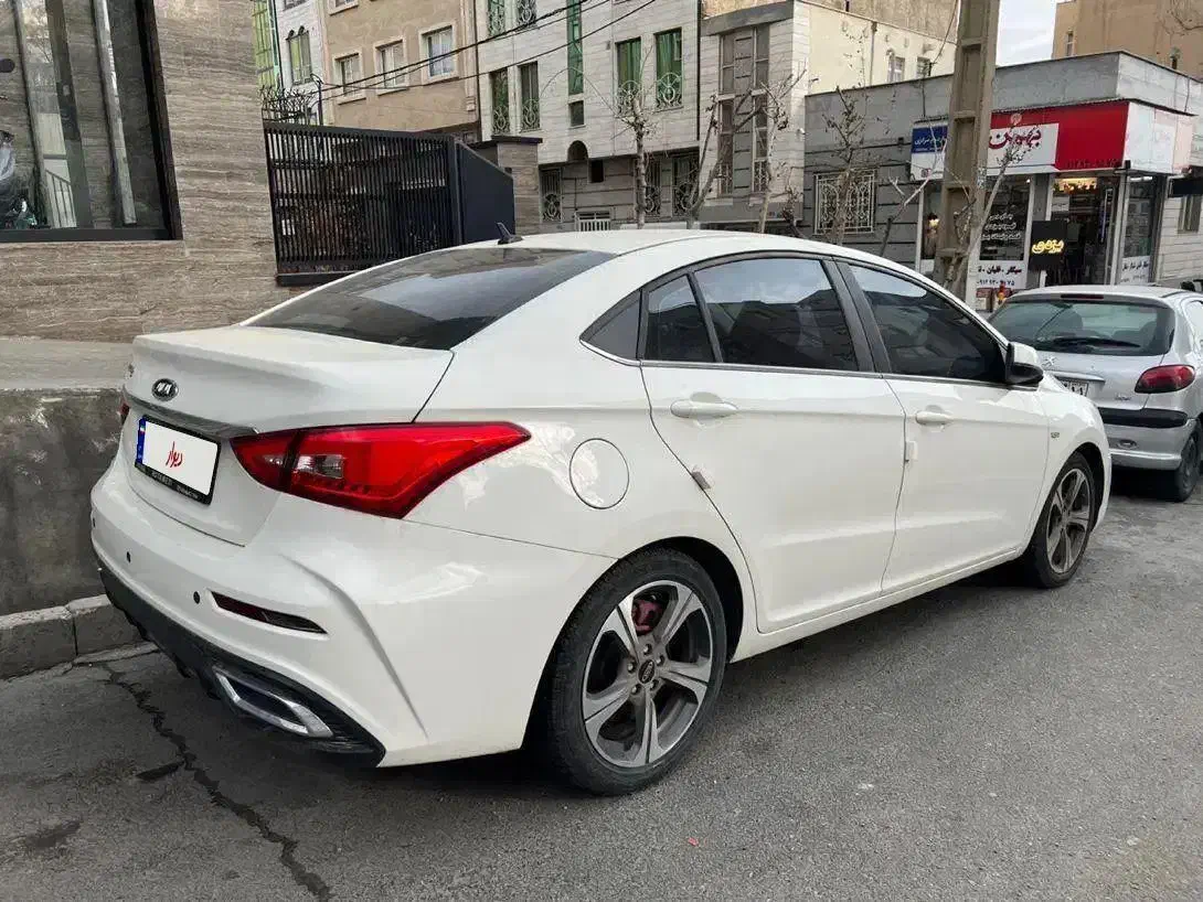 اریزو 5  fl  مدل ۴۰۳|خودرو سواری و وانت|تهران, شهرک کوهسار|دیوار