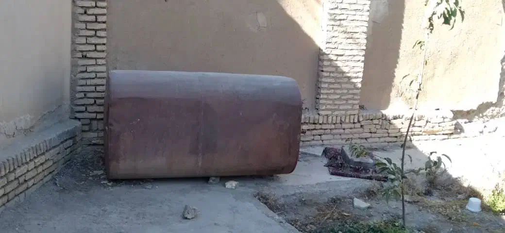 سم پاش کاوازاکی و تانک سه هزار لیتری|ماشینآلات صنعتی|اصفهان, پروین|دیوار