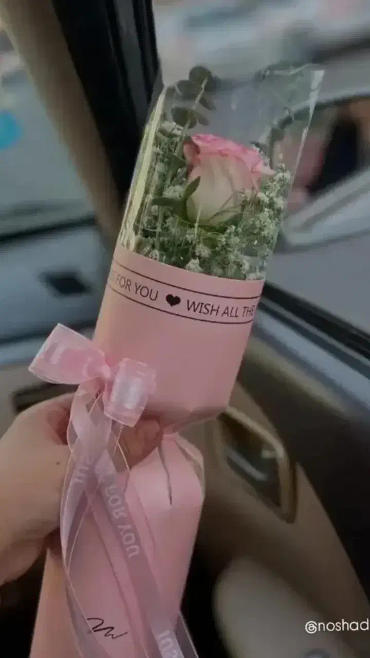 روز مادر|گل مصنوعی|ازنا, |دیوار