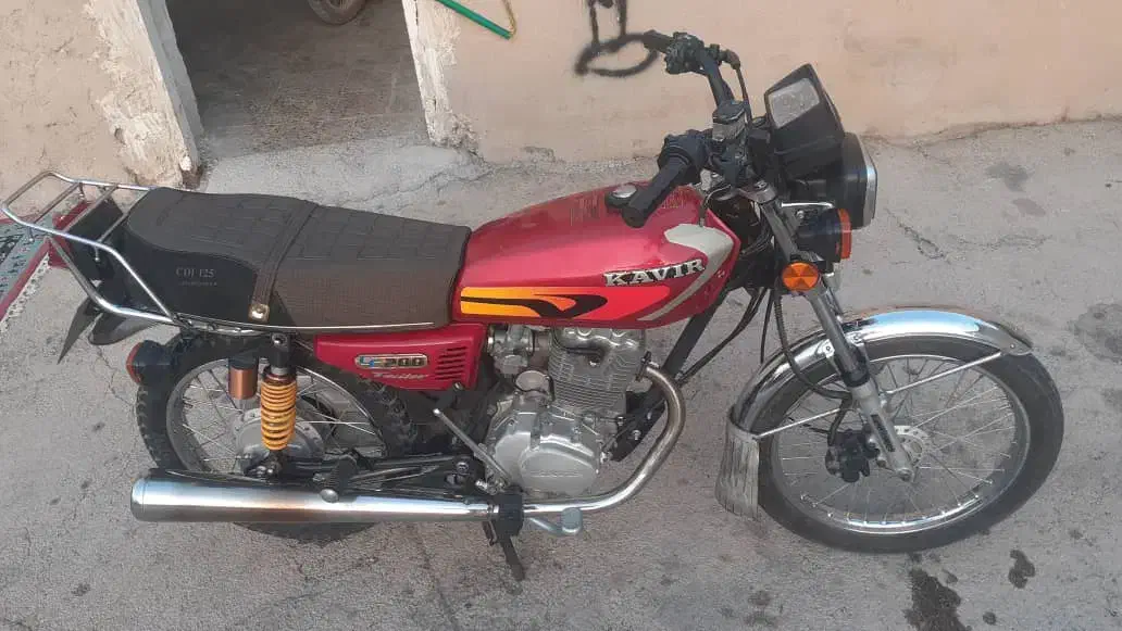 موتور200|موتورسیکلت|خشت, |دیوار