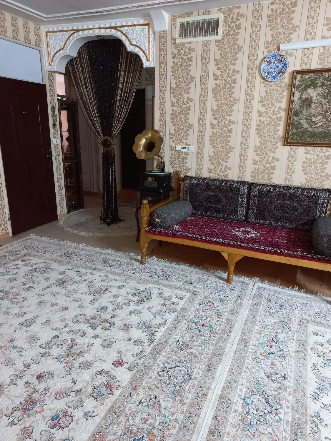 یک جفت فرش ۱۲ متری گل برجسته|فرش|قدس, شهر‌قدس|دیوار