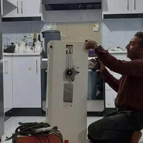 جوشکاری منبع ابگرمکن در منزل شما بدون جا به جای|خدمات پیشه و مهارت|تربت جام, معدآباد|دیوار