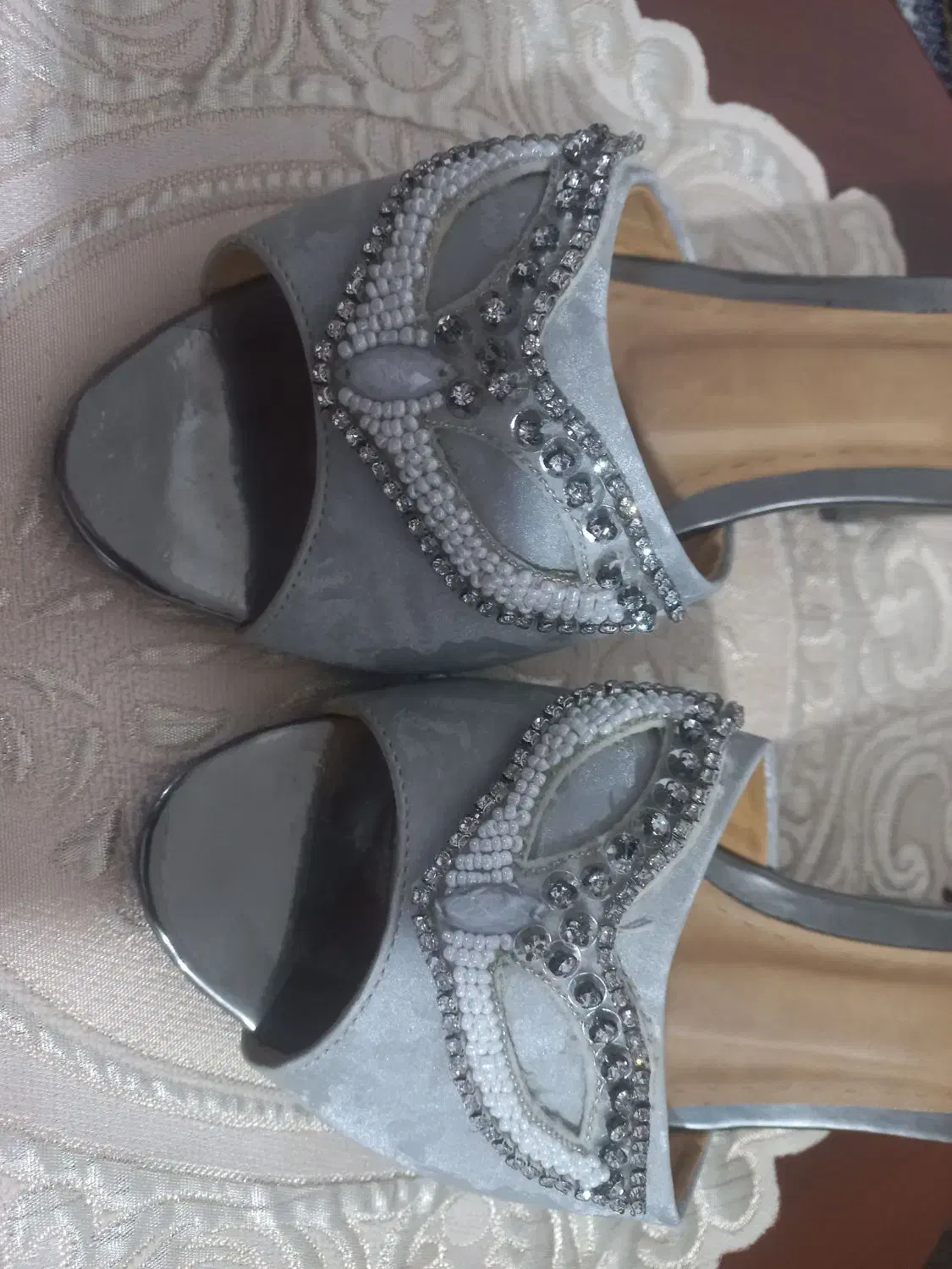 کفش مجلسی|کیف، کفش، کمربند|شیروان (خراسان), |دیوار