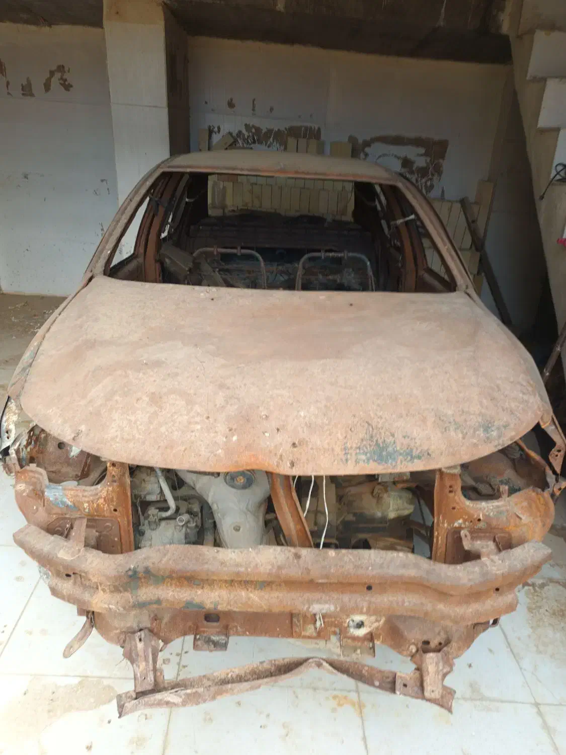 ساینا EX مدل ۹۸ تصادفی|خودرو سواری و وانت|ابهر, |دیوار