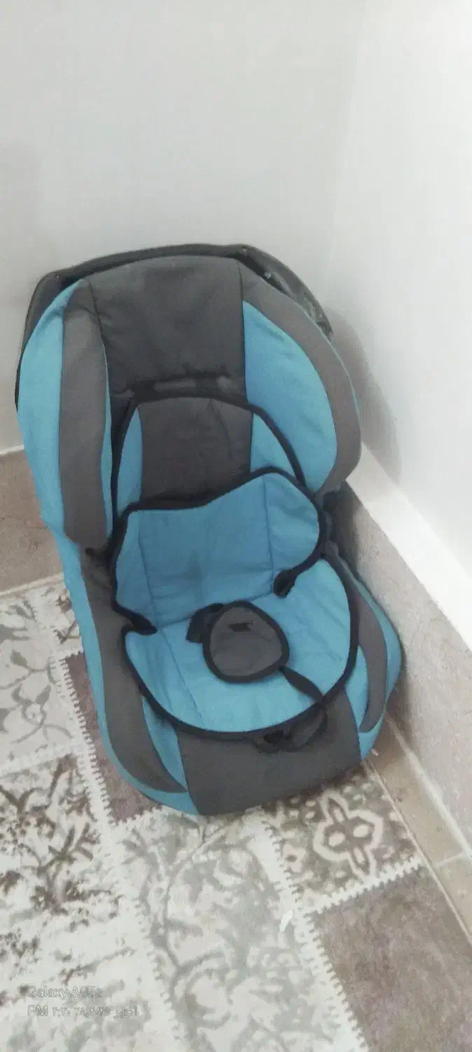 صندلی کودک ماشین|تخت و صندلی بچه|ورامین, ورامین|دیوار