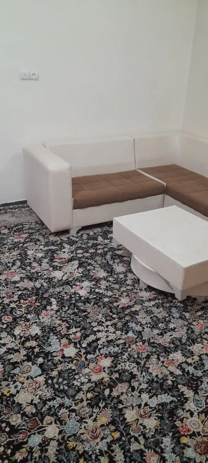 مبل ۷نفر طرح روس ۶ماه کارکرد نونو بهترین جنس۷م|مبلمان خانگی و میز عسلی|بروجرد, |دیوار