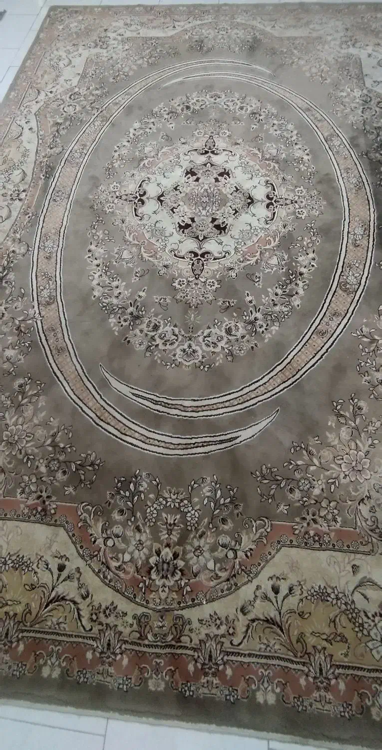 فرش ۹ متری|فرش|قدس, شهر‌قدس|دیوار