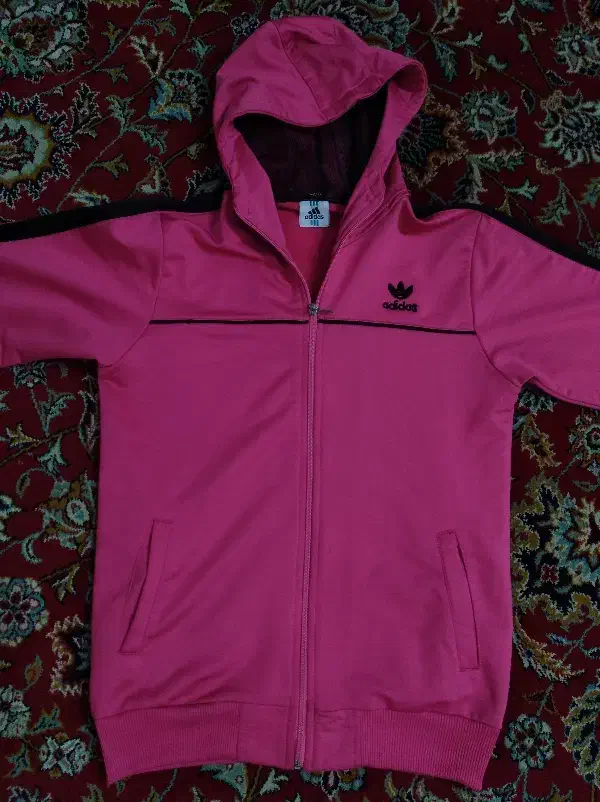 ست های ورزشی دخترانه و کفش اسپرت|لباس|مشهد, گلبرگ شمالی|دیوار