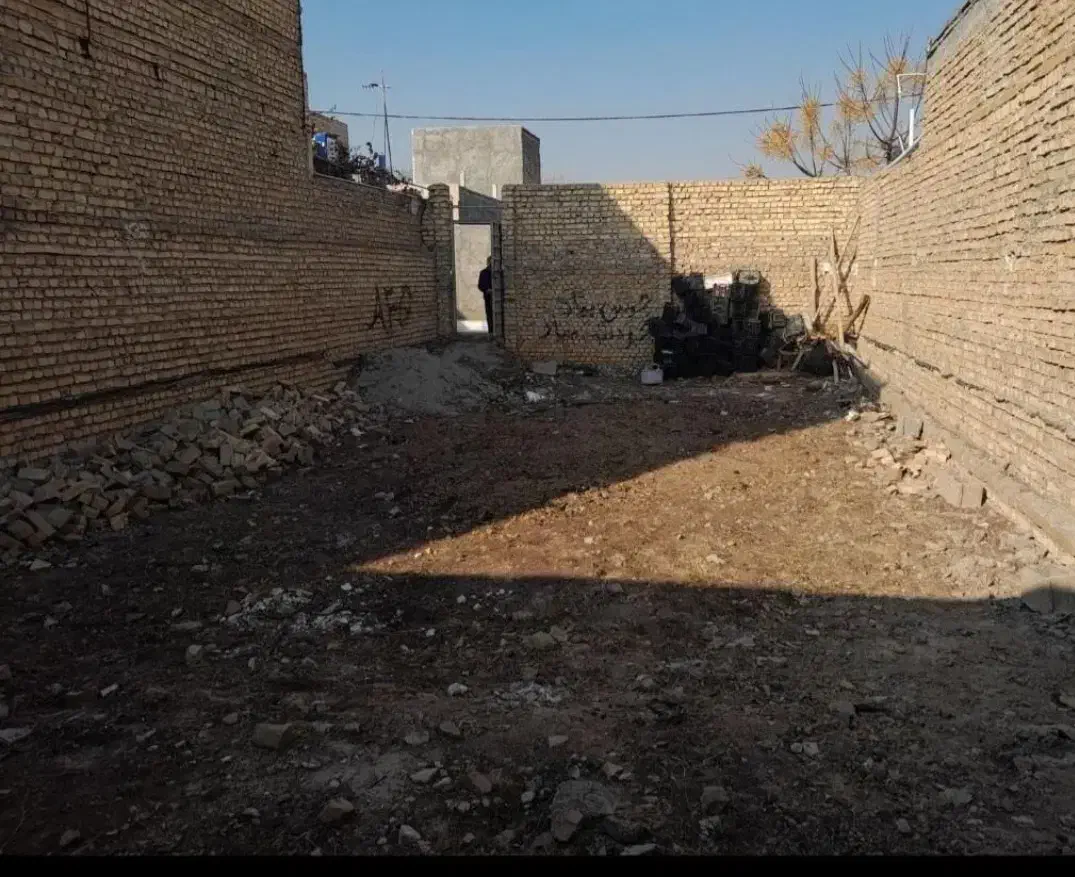 زمین چهار دیواری اسلام آباد( دربالا)متراژ 144|فروش زمین و ملک کلنگی|پیشوا, |دیوار