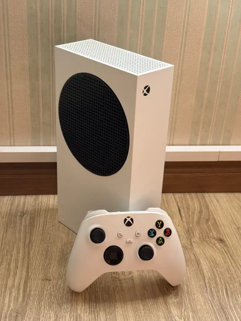 ایکس باکس سری اس درحد نو آماده آنلاین بازی کردن|کنسول، بازی ویدئویی و آنلاین|رشت, استادسرا|دیوار