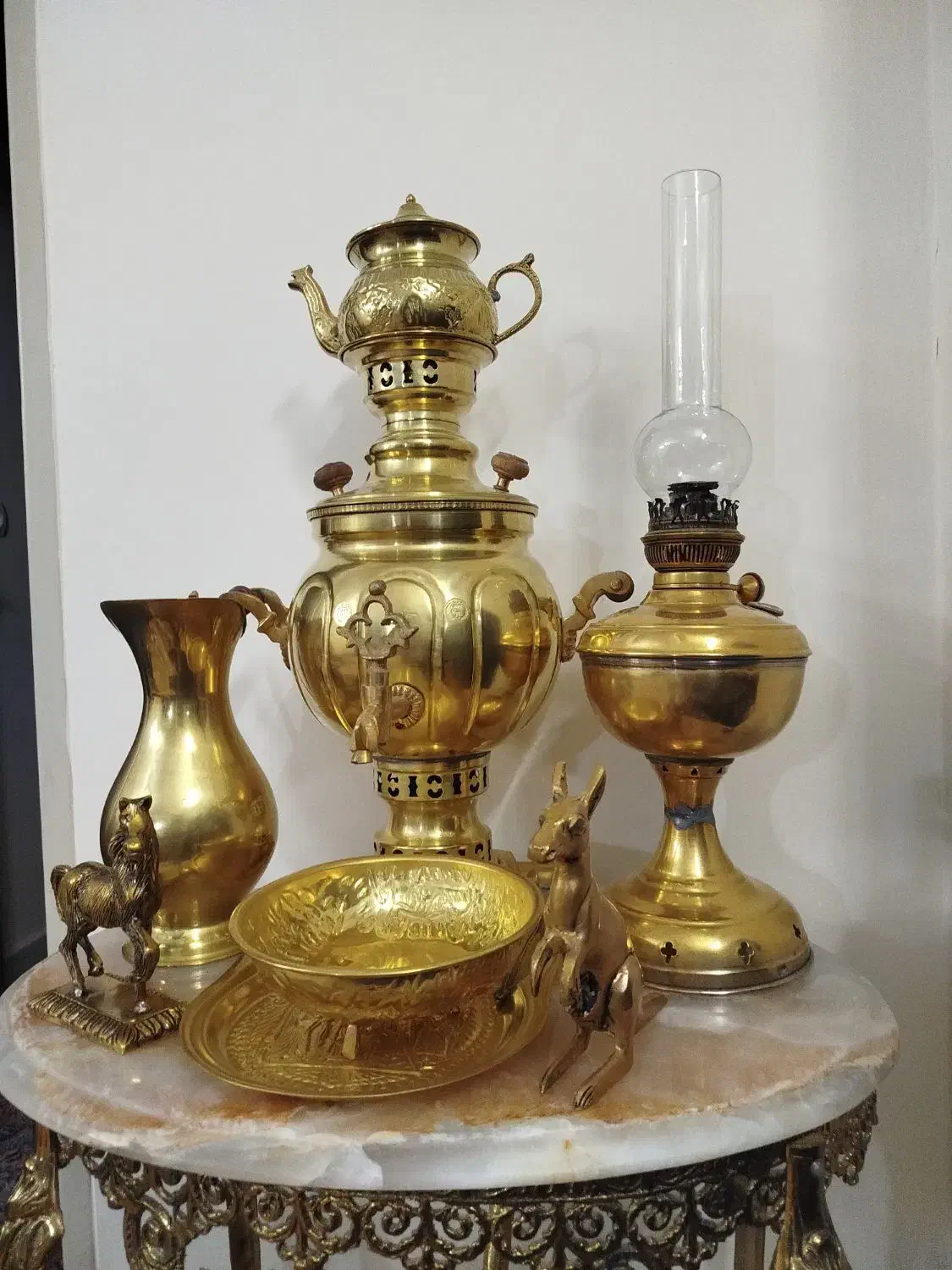 میز تلفن مجسمه گرسوز پارچ برنجی هاونگ سرویس سماور|سماور، چایساز، قهوهساز|نسیمشهر, |دیوار