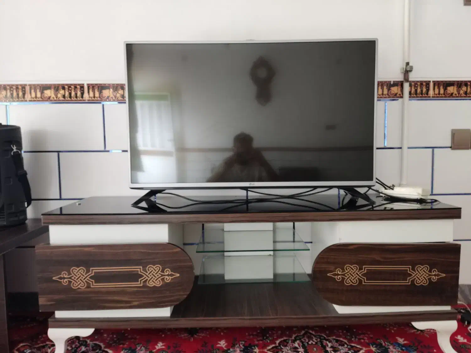 فروش تلویزیون 43اینچ الجی ومیز|تلویزیون و پروژکتور|مرودشت, مختارآباد|دیوار