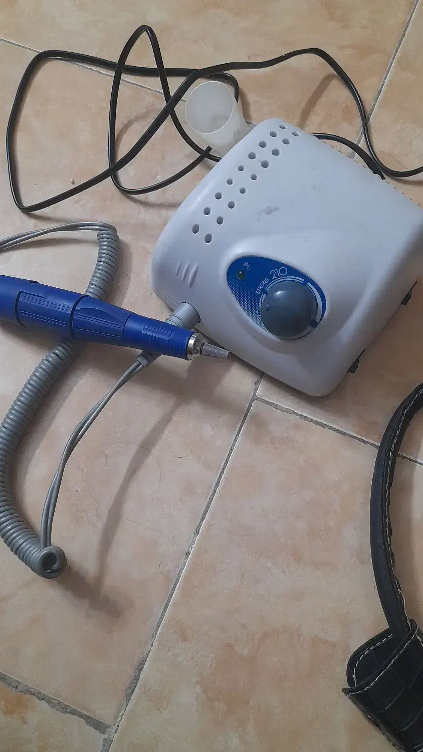 لوازم کاشت ناخن|آرایشگاه و سالن‌های زیبایی|تهران, ائمه اطهار|دیوار