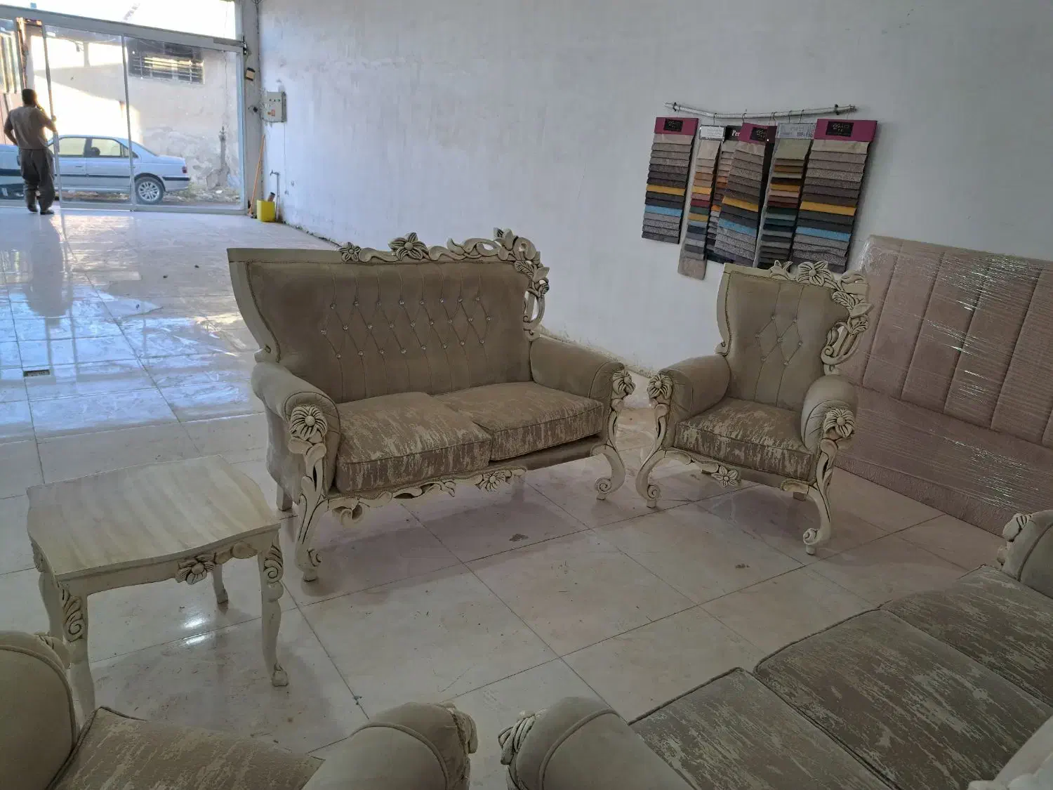 یک دست مبل ۷ نفره مدل نیلوفر در حد نو|مبلمان خانگی و میز عسلی|ملایر, |دیوار