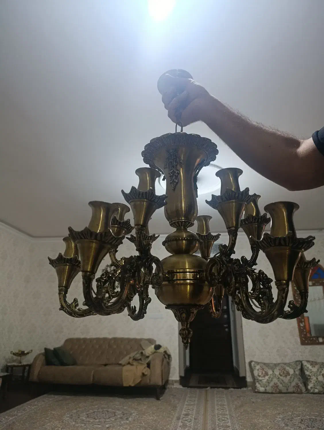 لوستر برنزی 6پایه ای و 12 شمع|لوستر و چراغ آویز|مشکیندشت, |دیوار