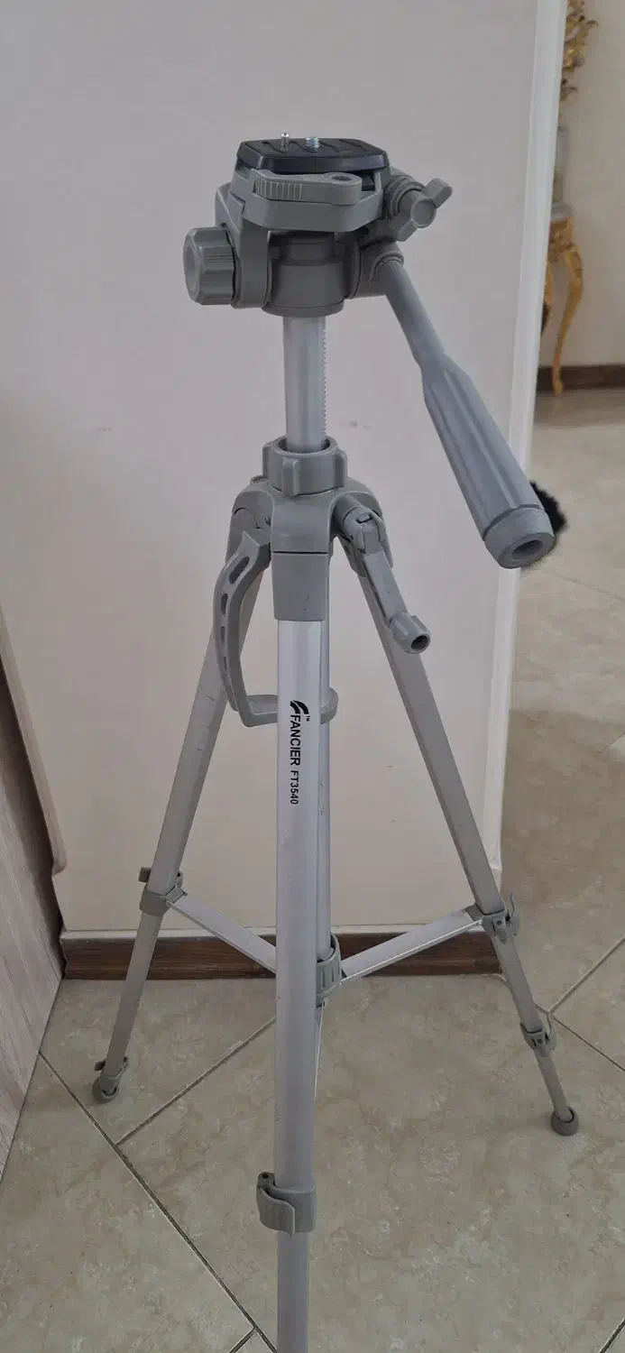 سه پایه دوربین|دوربین عکاسی و فیلم‌برداری|ری, دولت‌آباد|دیوار