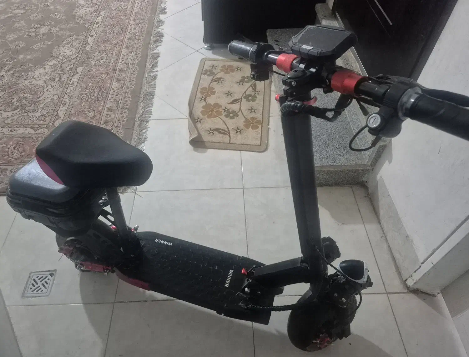 اسکوتر برقی|دوچرخه، اسکیت، اسکوتر|اسفراین, |دیوار