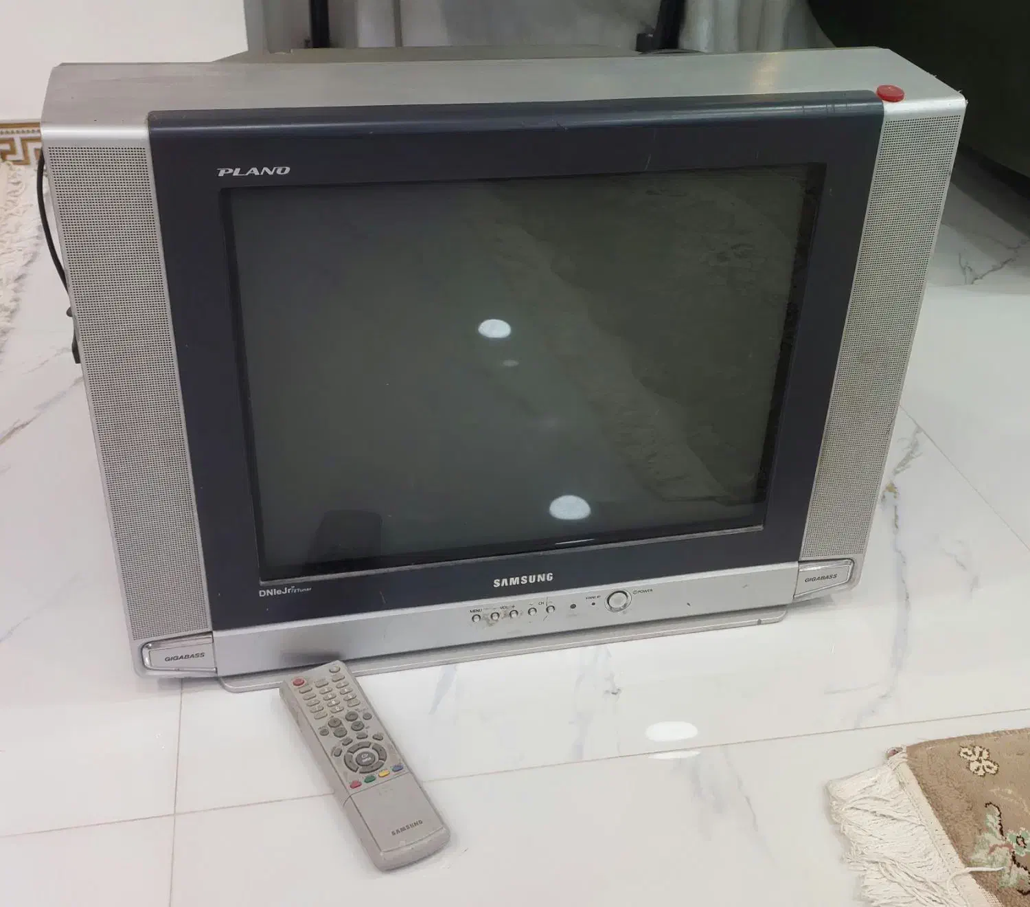 تلویزیون سامسونگ اصلی 2 تیونر با کنترل سامسونگ|تلویزیون و پروژکتور|سیرجان, |دیوار