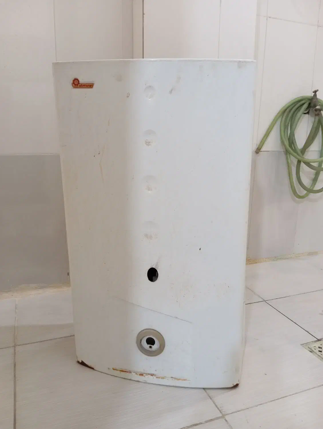 فروش فوری آبگرمکن گازی دیواری|آبگرمکن، پکیج، شوفاژ|خرمشهر, |دیوار