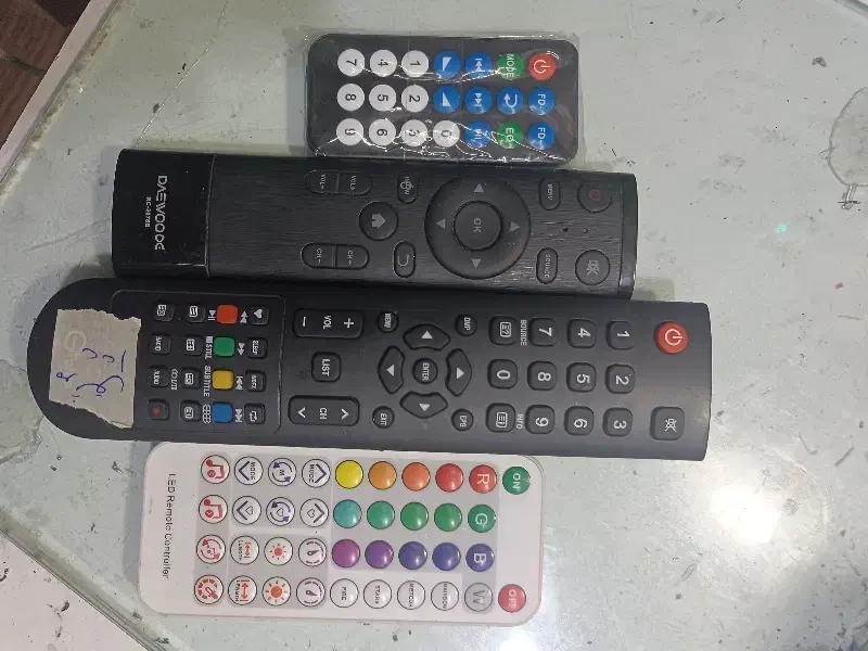 تعمیر انواع کنترل با ۱۰۰|خدمات پیشه و مهارت|قم, زنبیل آباد|دیوار