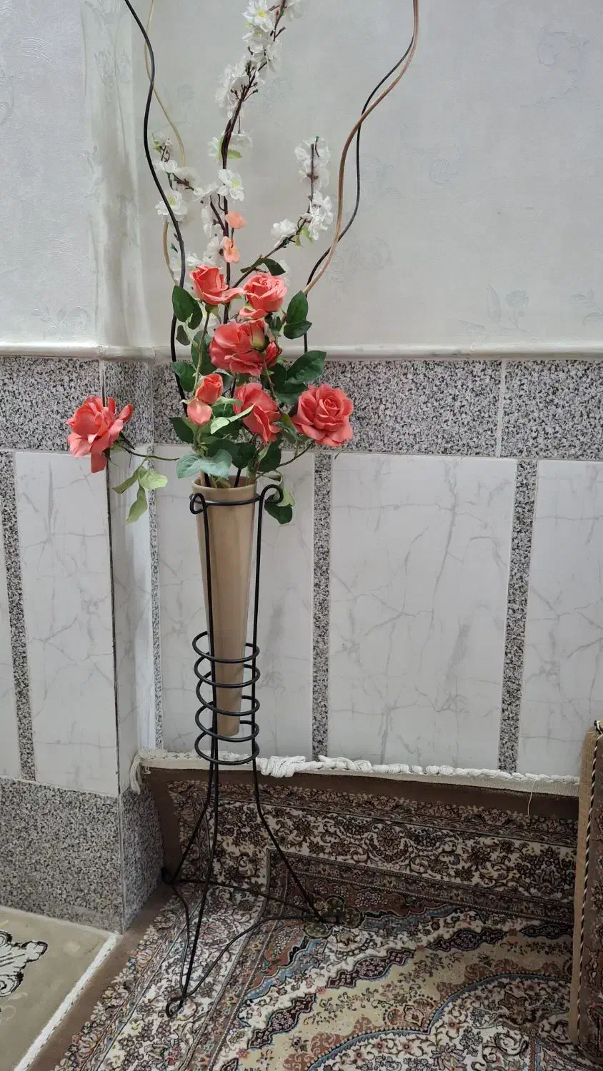 گلدان گل و آینه شمعدان|صنایع دستی و سایر لوازم تزئینی|قم, سراجه (۱۵ خرداد)|دیوار