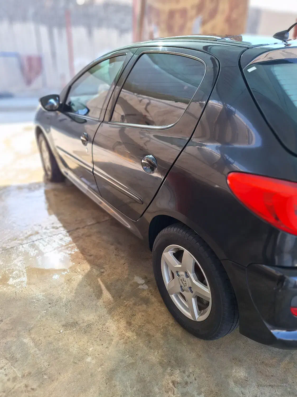 معاوضه ۲۰۷ پانا ۴۰۲ با پانا ۴۰۴|خودرو سواری و وانت|بندر گناوه, |دیوار