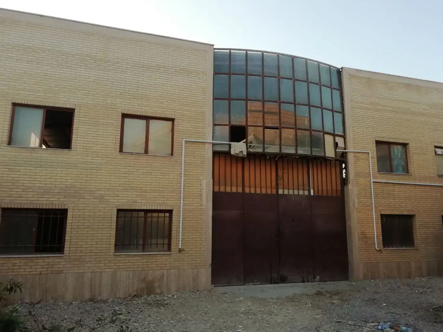 اجاره سوله 1000متری اتوبان فرودگاه|اجارهٔ دفتر صنعتی، کشاورزی، تجاری|اصفهان, قهجاورستان|دیوار