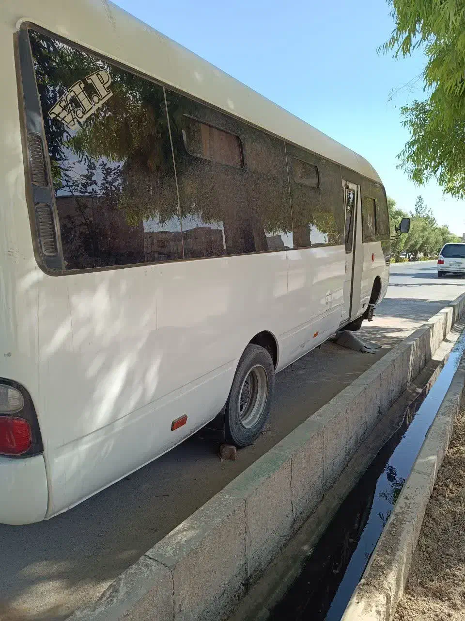 اتوبوس|خودرو سنگین|قم, نیروگاه|دیوار