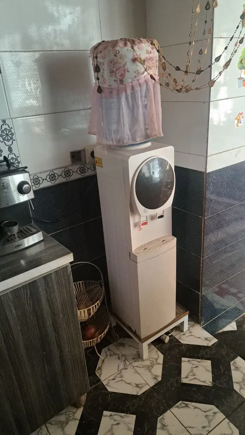 آبسردکن استاده|آبسردکن و تصفیه آب|میناب, |دیوار