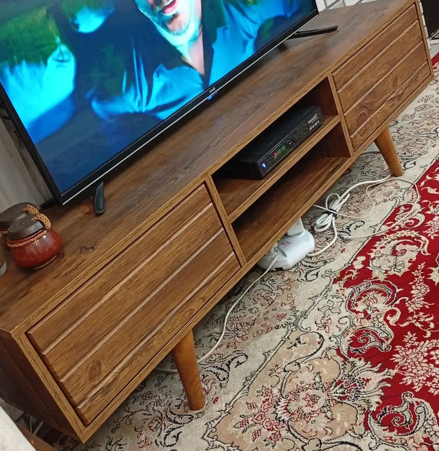 میز تی وی|میز تلویزیون|آمل, |دیوار