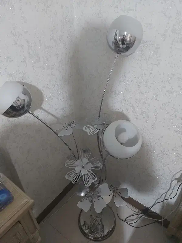 آباژور ایستاده|چراغ خواب و آباژور|تهران, مجیدآباد|دیوار