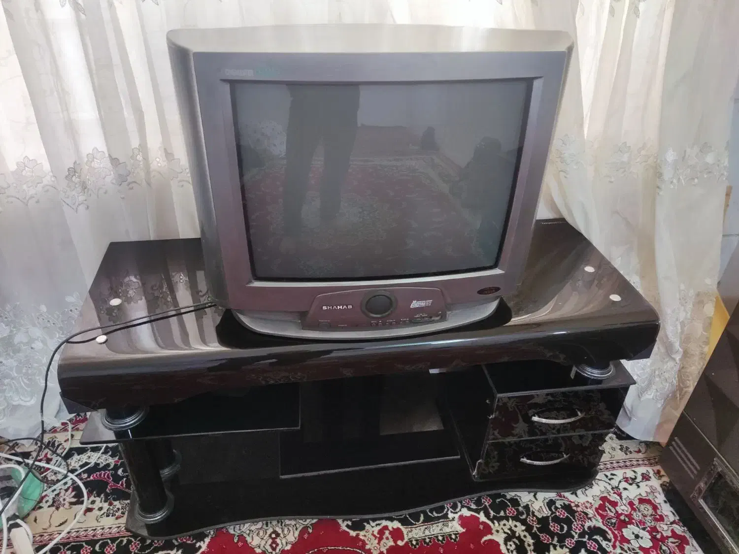 میز و تلویزیون ۲۱|تلویزیون و پروژکتور|مشهد, طلاب|دیوار