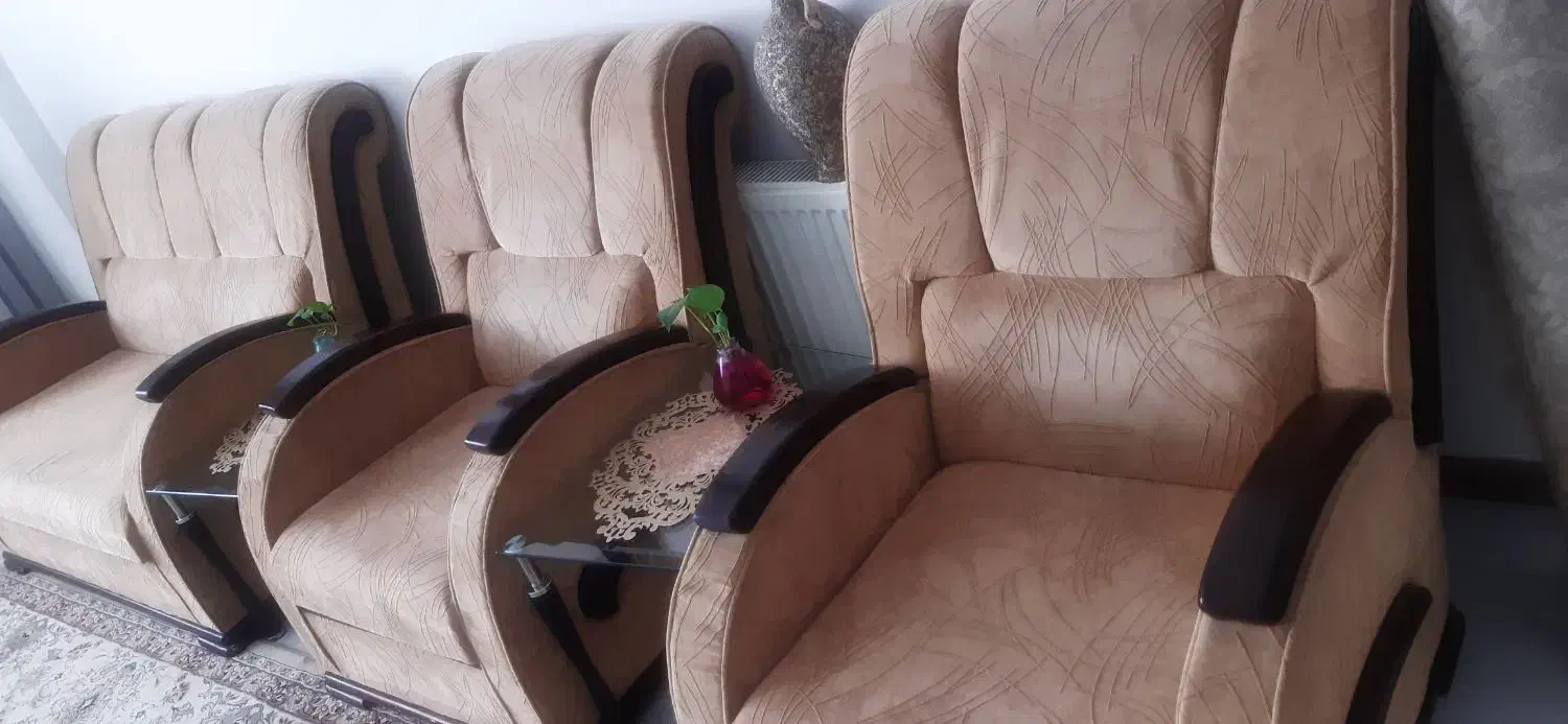 مبل ۷ نفره|مبلمان خانگی و میز عسلی|نیشابور, گمنام غربی|دیوار