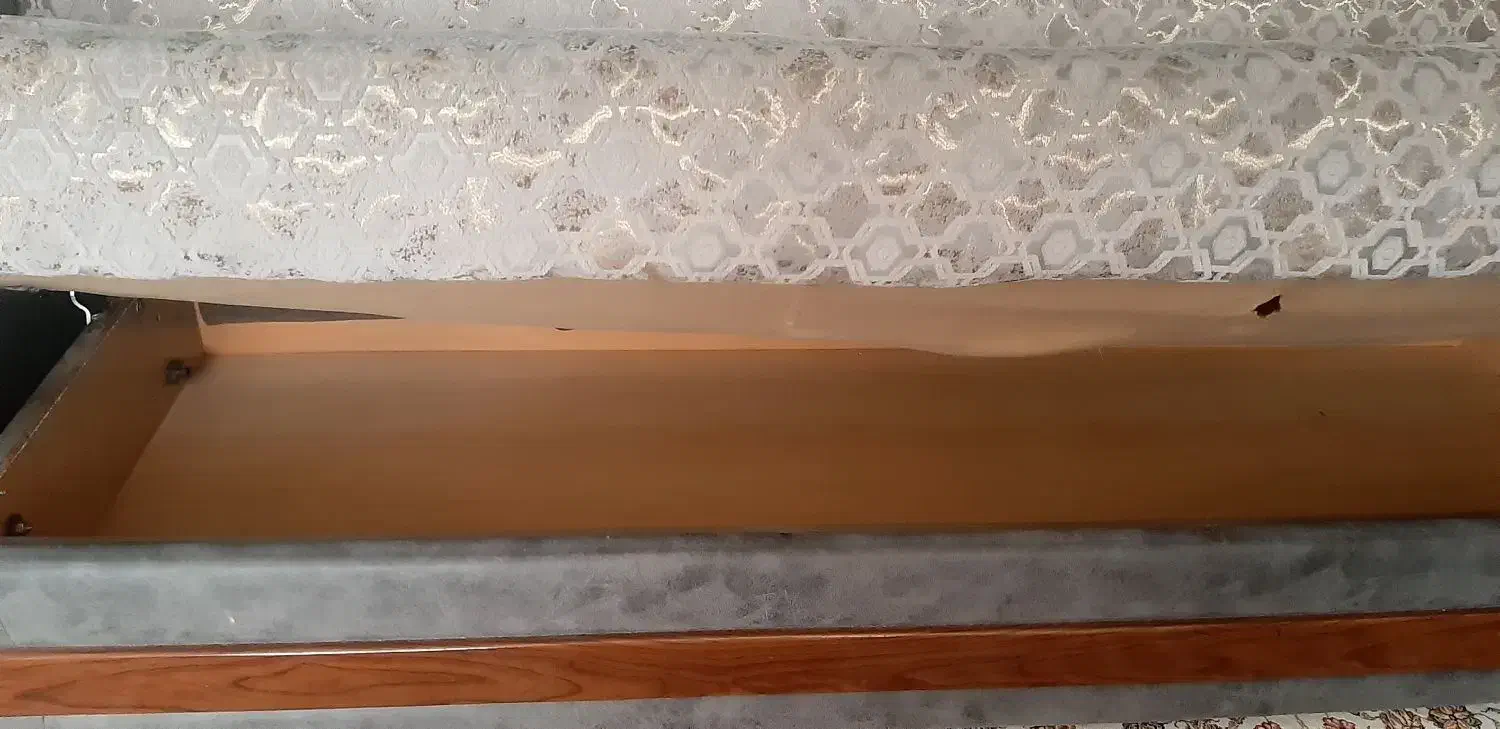 مبل راحتی ۸ نفره تخت خواب شو|مبلمان خانگی و میز عسلی|فارسان, |دیوار