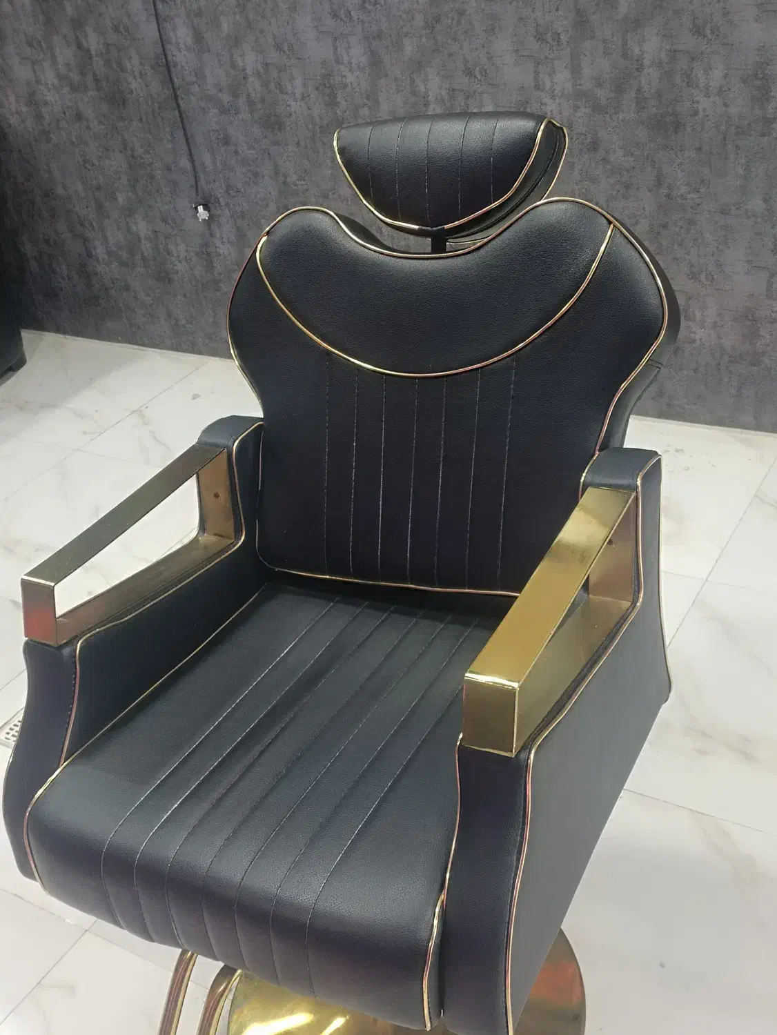 صندلی آرایشگاه|آرایشگاه و سالنهای زیبایی|لردگان, |دیوار