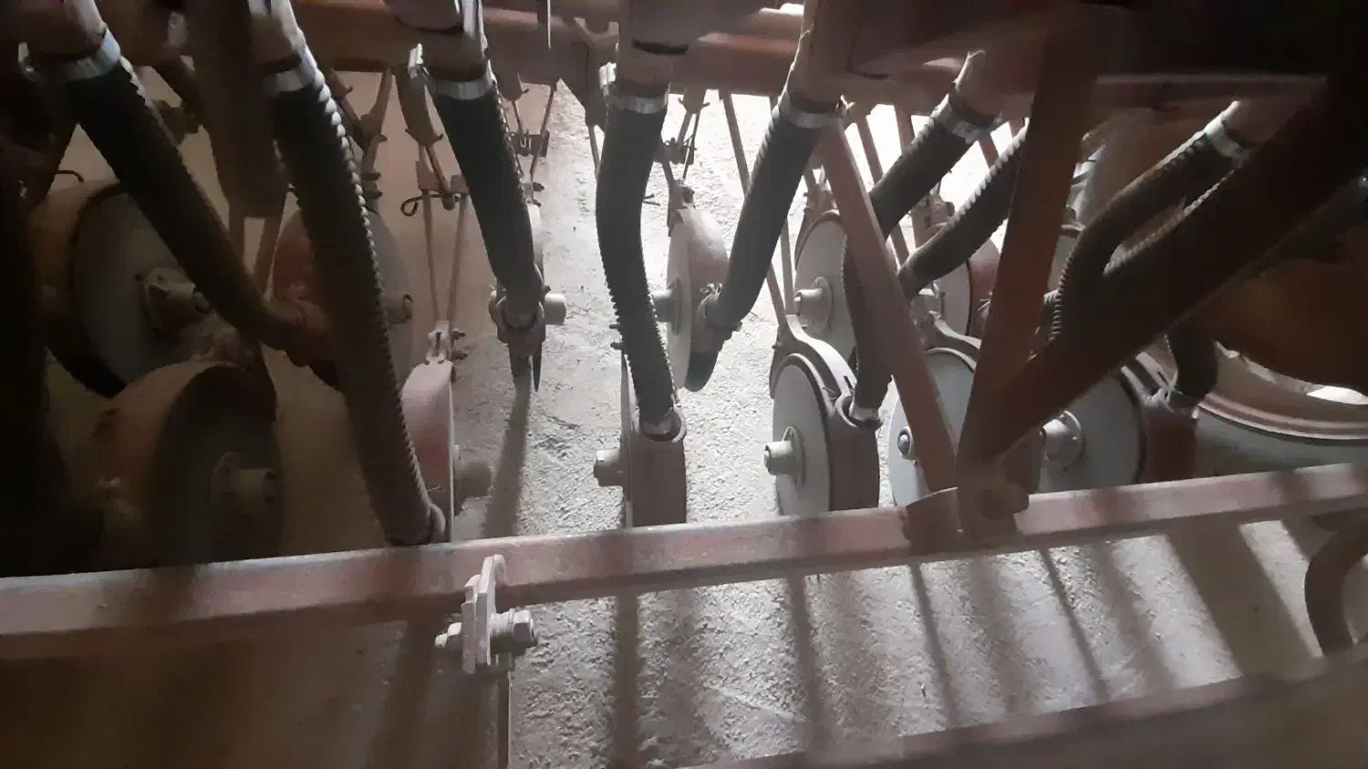 بذر کار روسی. ردیف کار|ماشین‌آلات صنعتی|حسین آباد, |دیوار